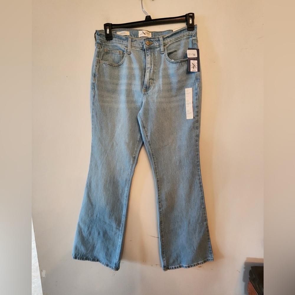 Universal Thread Light Blue Flare Jeans. NWT